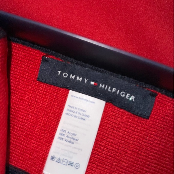 Scarf & Hat Set (NIB) - Picture 5 of 10